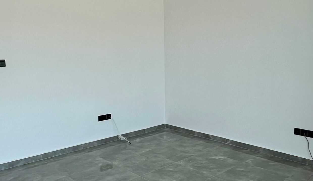 12890094-753e-4b49-b39d-ff8af3632887