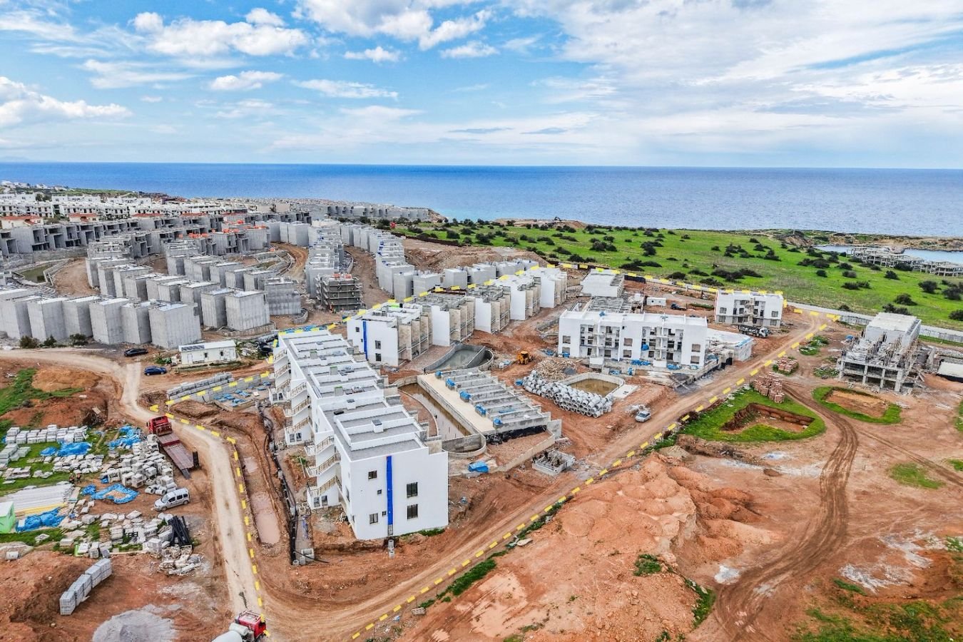 Off-Plan 2-Bedroom Loft Apartment with Roof-terrace in Esentepe, North Cyprus | Ultramarine Nuance
